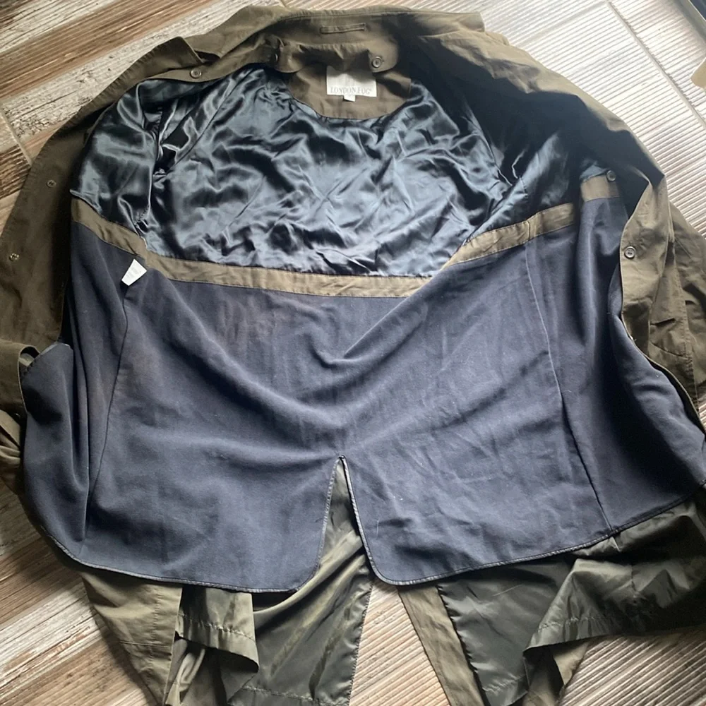 London Fog Men's Trench Coat - Picture 5 of 5
